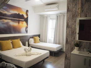 Гостиница Valencia Suits You - ADULTS ONLY Rooms, Auto Check in & Bikes available  Валенсиа